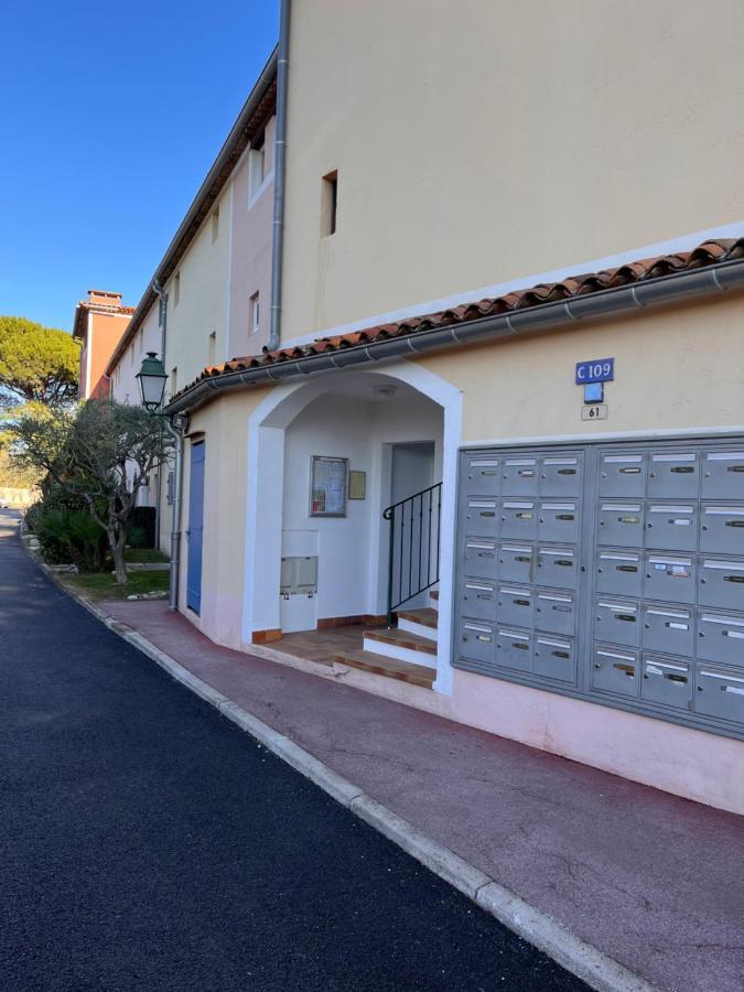 Coup De Coeur Grimaud Exterior foto